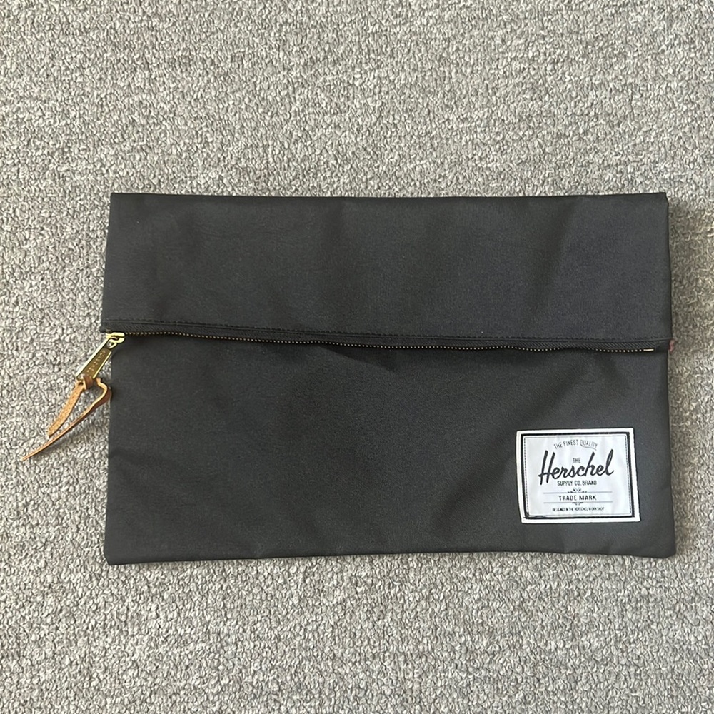 HERSCHEL SUPPLY CO Bag Black Zippered Clutch Nylon Bag